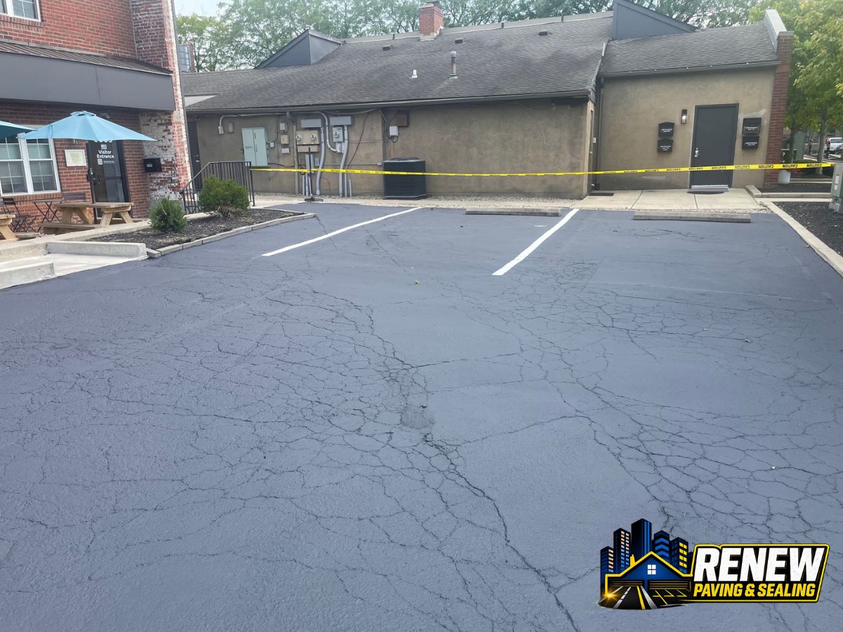 Keeping-a-Busy-Grove-City-Parking-Area-Looking-Professional-featured-image